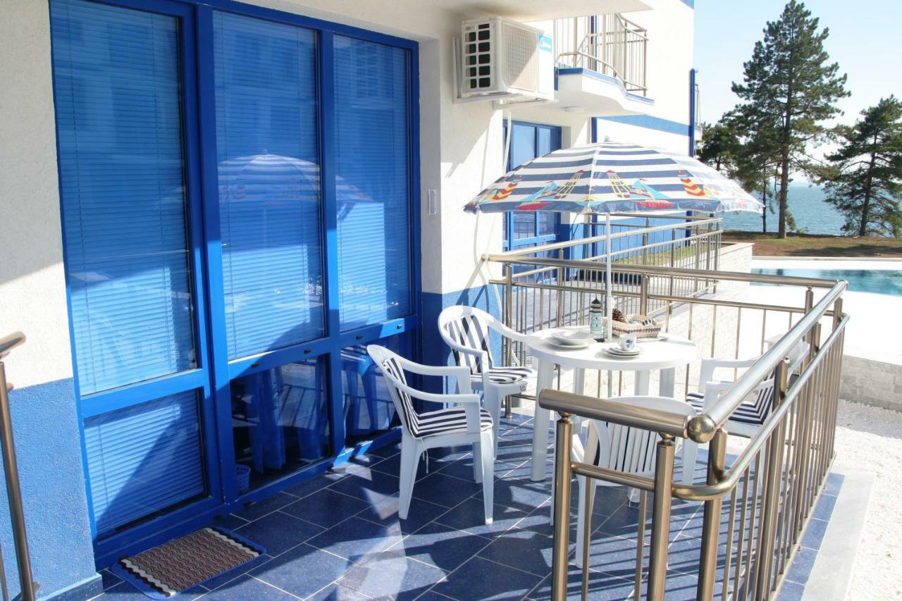Blue Bay Sea View Apartment Pomorie Bagian luar foto